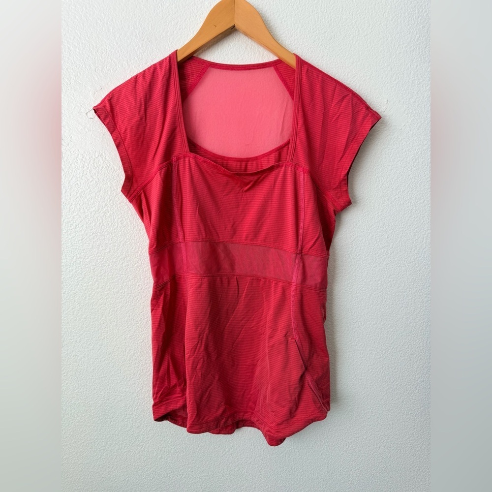 Lululemon Pink Mesh Panel Athletic Top Size 8 Short Sleeve Workout Shirt
